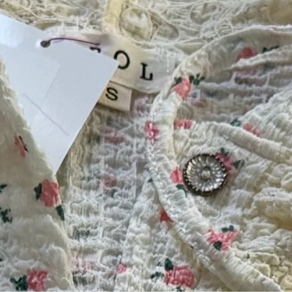 Beautiful POL Urban Bloom Floral & Lace Hoodie Jacket❤️ - Picture 2 of 16